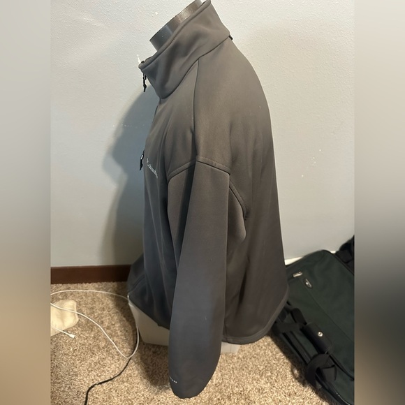 Columbia Men's XXL Softshell Gray Jacket - Picture 2 of 5
